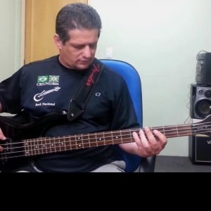 Kid Abelha - Seu Espião (no BAIXO com Tablatura) bass cover tab - YouTube