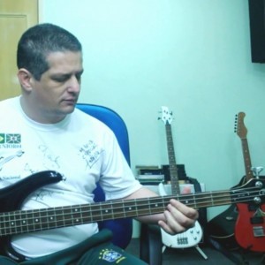 Ultraje a Rigor - Terceiro (no BAIXO com Tablatura) bass cover tab - YouTube