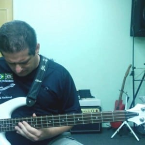 Skank - Garota Nacional (no BAIXO com Tablatura) bass cover tab - YouTube