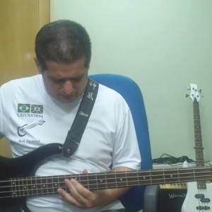 Titãs - Nem Sempre Se Pode Ser Deus (no BAIXO com Tablatura) bass cover tab - YouTube