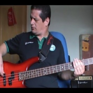 Garotos Podres - Vomitaram No Trem (no BAIXO com Tablatura) bass cover tab - YouTube