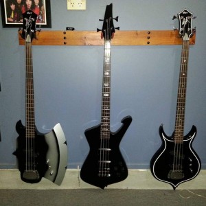 Basses