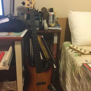 Squire Vintage Modified Fretless with Bartolini Pups