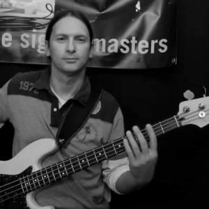 Pop Rock Bass Licks - Bass-Me-Up - YouTube