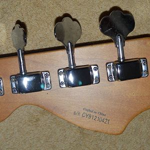 affinity headstock back