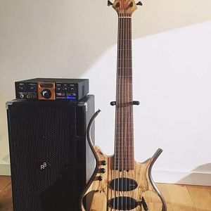 Phil Jones Bass C8