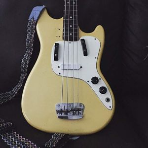 1971 Fender Musicmaster Bass