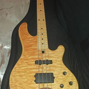 Lakland Skyline 44-02 Deluxe