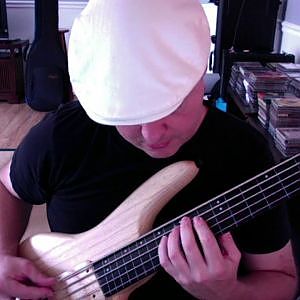 Lee Puckett - Fretless Solo on Major 7th  Chords - YouTube