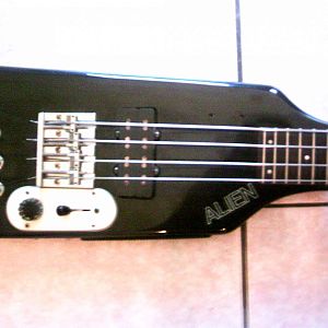 Alien Bass Controls And Pickup