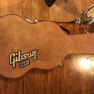 Gibson bass