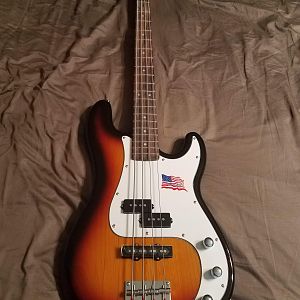 SX Ursa 3 RN 3TS ALD fretless project