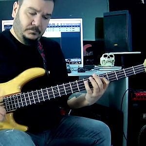 Funk Bass improvisation - Slap Bass - Double Thump - Finger Bass Techniques - YouTube