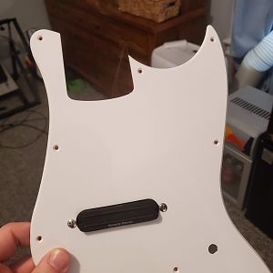 Seymour Duncan Hot Rails in Bronco Pickguard