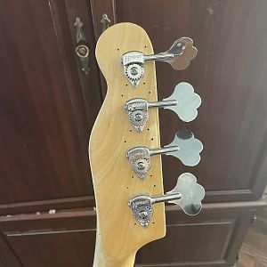 Jazzmaster headstock back