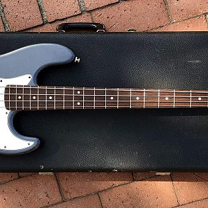 MJT Fender road worn jazz charcoal frost metallic