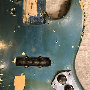 1971 Jazz Bass no white undercoat 2