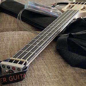 Traveler Bass Guitar Ultra-Light