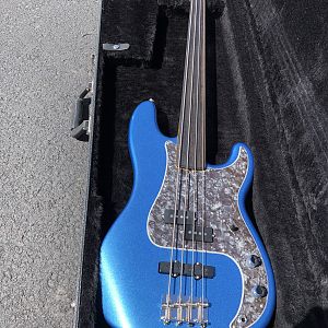 Tony Franklin Fretless Precision bass