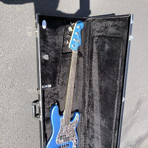 Tony Franklin Fretless Precision bass