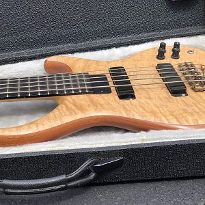 Alembic Orion w/quilted maple top & Ebony Board