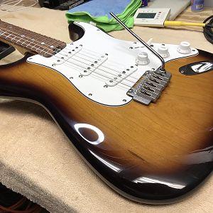 004 - Sunburst Stratocaster build