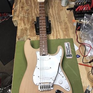 004 - Sunburst Stratocaster build