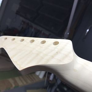 004 - Sunburst Stratocaster build