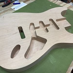 004 - Sunburst Stratocaster build