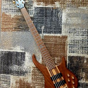 USA Peavey Cirrus 6