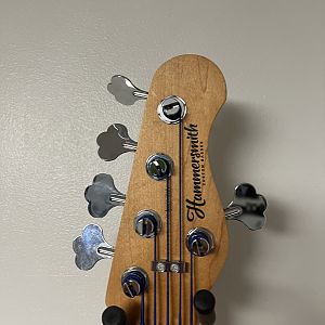 Hammersmith headstock