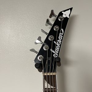 Jackson headstock