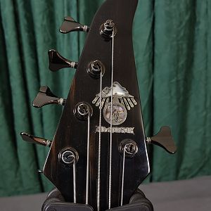 Headstock