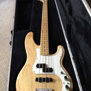 Fender P-bass Plus