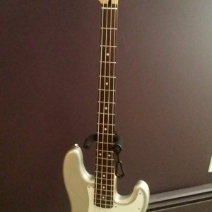 Fender FRS Precision